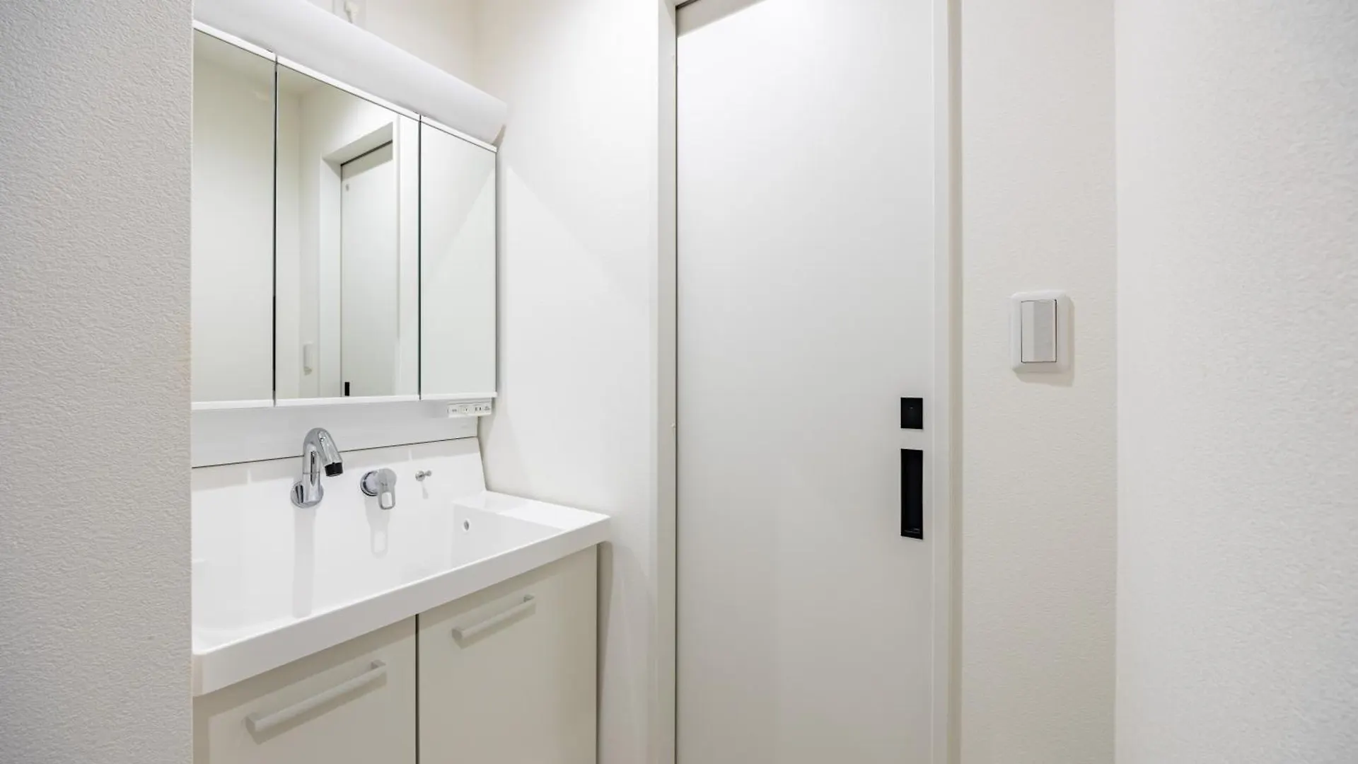 Modern Japan 東京浅草 East Apartment Tokyo