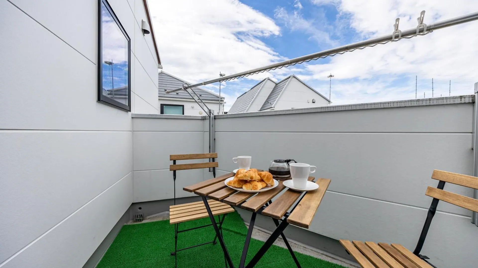 Modern Japan 東京浅草 East Apartment Tokyo Japan